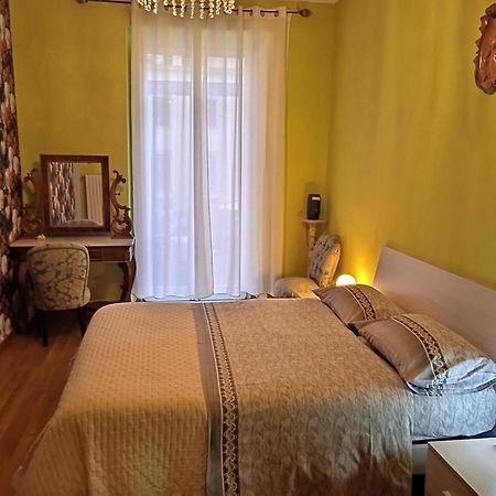 Marchesa Monamaria Apartment Salerno Bagian luar foto